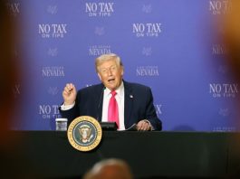 Trump says A “Great and brilliant day for the world.” (FILE).- US President Donald Trump leads a roundtable event on his 'No Tax on Tips' policy at the AC Hotel Las Vegas Symphony Park in Las Vegas, Nevada, USA, 16 April 2026. EFE/EPA/RONDA CHURCHILL